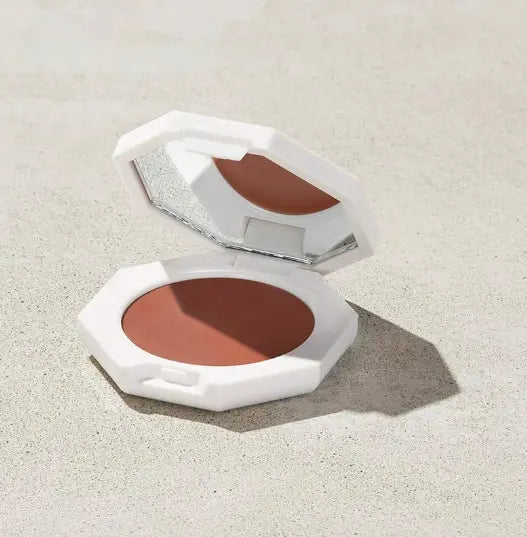 CHEEKS OUT FREESTYLE CREAM BLUSH We do Makeup